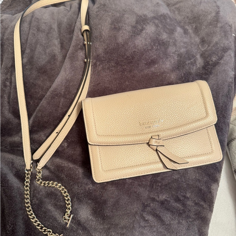 Kate Spade Tan Crossbody Bag with Chain Strap